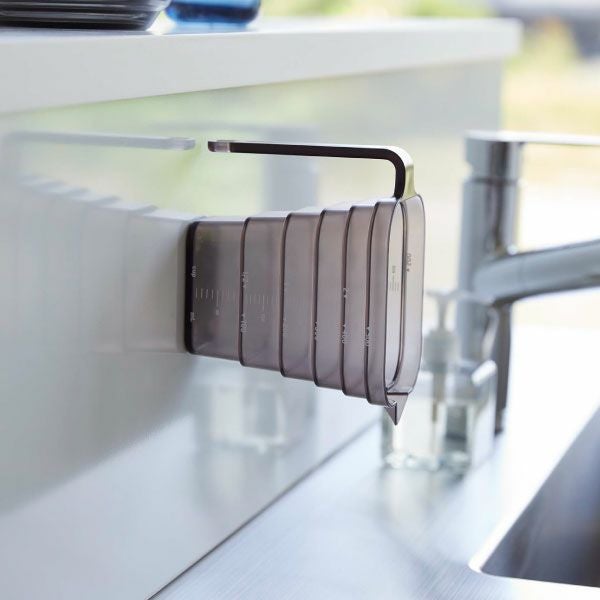 山崎実業 マグネット段々計量カップ タワー 500ml tower | キッチン雑貨・タワーシリーズ