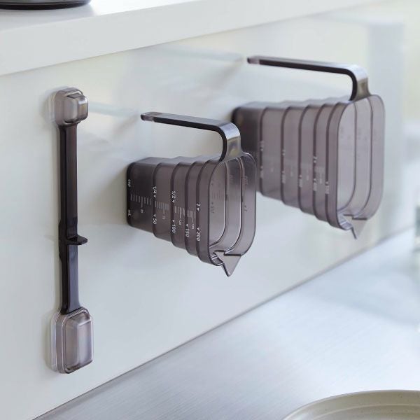 山崎実業 マグネット段々計量カップ タワー 500ml tower | キッチン雑貨・タワーシリーズ