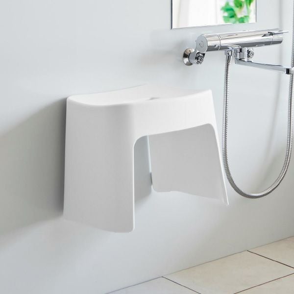 山崎実業 洗いやすいマグネット風呂イス タワー SH26 tower | バスグッズ・タワーシリーズ