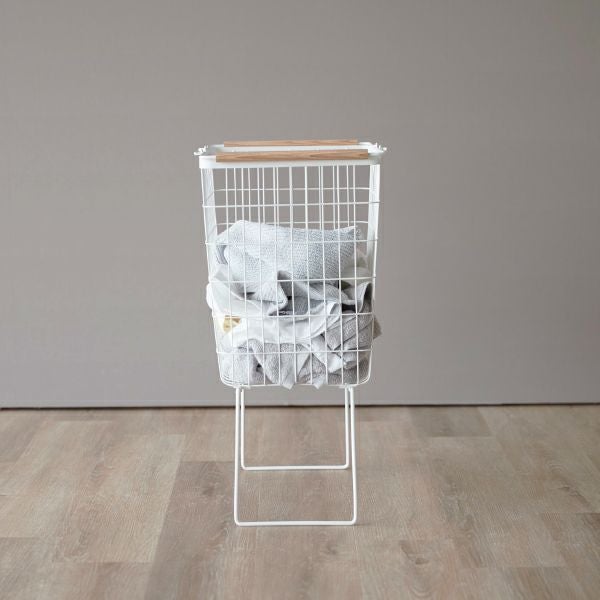 山崎実業 折り畳み脚付きランドリーバスケット tosca | インテリア雑貨・トスカシリーズ