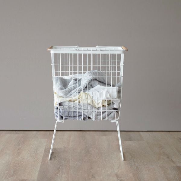 山崎実業 折り畳み脚付きランドリーバスケット tosca | インテリア雑貨・トスカシリーズ