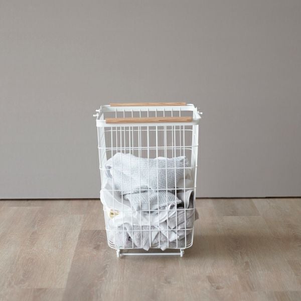 山崎実業 折り畳み脚付きランドリーバスケット tosca | インテリア雑貨・トスカシリーズ