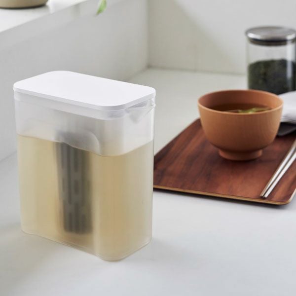 山崎実業 棚に入れられる冷水筒 タワー 1L tower | キッチン雑貨・タワーシリーズ