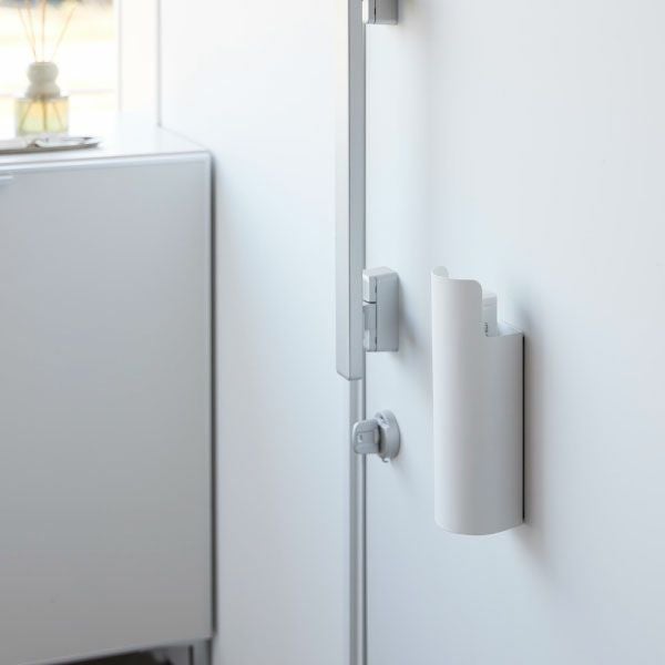  山崎実業 マグネット目隠しスプレーホルダー タワー tower | インテリア雑貨・タワーシリーズ