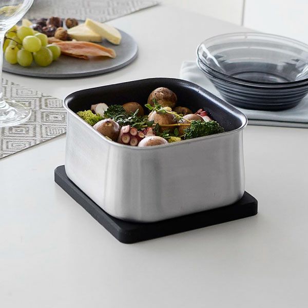 山崎実業 マグネットシリコーン鍋敷き タワー 角型 丸型 tower | キッチン雑貨・タワーシリーズ