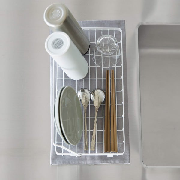 山崎実業 水筒を立てて干せる水切りバスケット タワー tower | キッチン雑貨・タワーシリーズ