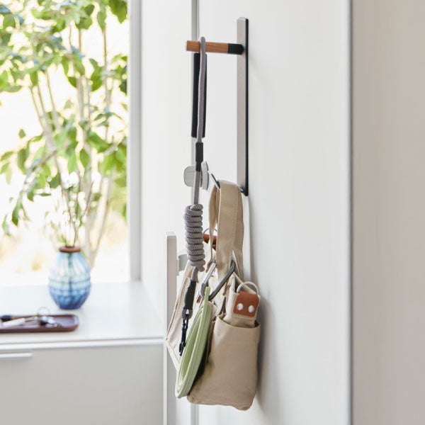 山崎実業 マグネットハンガーフック タワー tower | インテリア雑貨・タワーシリーズ